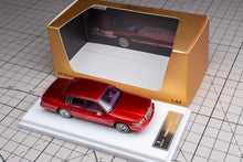 Load image into Gallery viewer, MK 1:64 Red HEC Lincoln Town Car Luxury Sedan Model Diecast Metal Car New Collection
