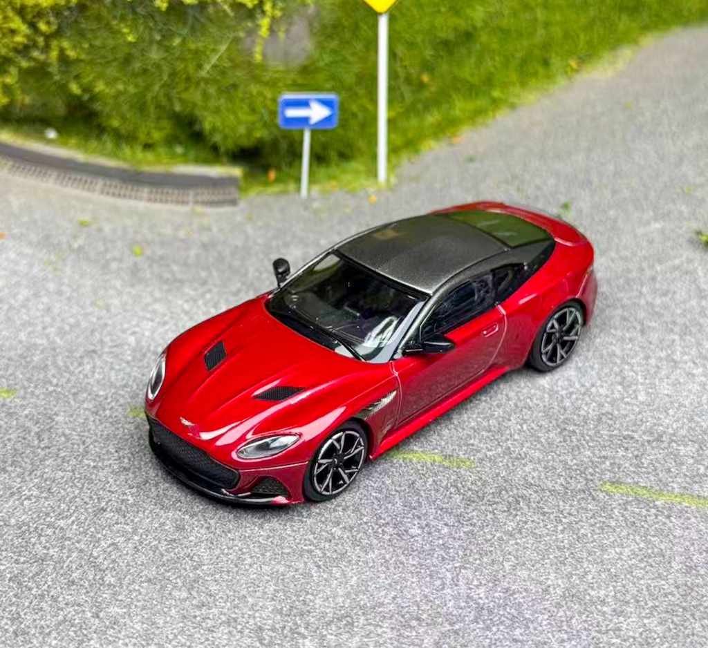 Minigt 1:64 Hyper Red DBS Coupe Sports Model Diecast Metal Car New Collection