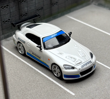 Load image into Gallery viewer, SW 1:64 White S2000 Spoon Hard Top Racing Sports Model Diecast Metal Car New Collection
