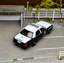 Load image into Gallery viewer, Rollin 1:64 Texas Highway Police CROWN VICTORIA CV Model Diecast Metal Car New Collection
