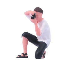 Load image into Gallery viewer, 1:64 Painted Figure Model Miniature Resin Diorama Sand Casual Man Woman Kid Pet
