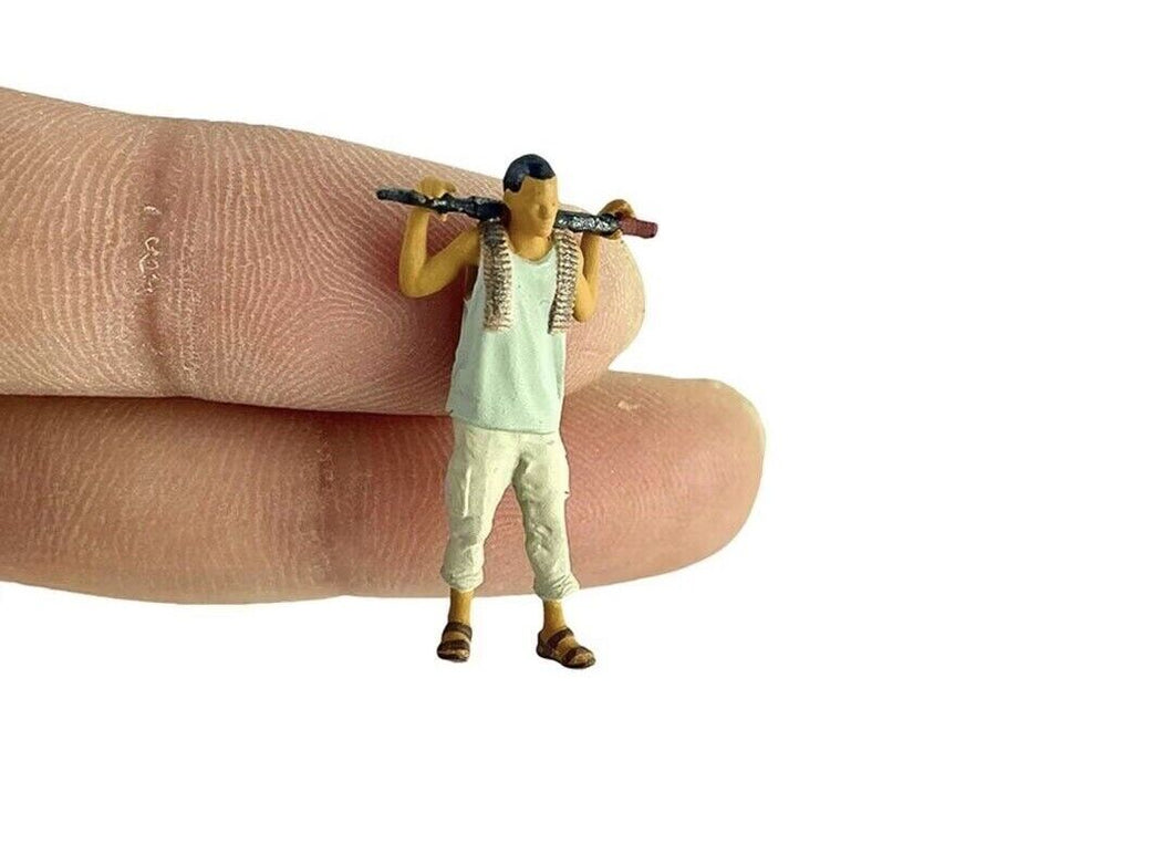 1:64 Painted Figure Model Miniature Resin Diorama Sand Armed Forces Soldier Toy