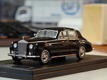Load image into Gallery viewer, GFCC 1:64 Black 1955 Silver Cloud I Classic Vintage Model Diecast Metal Car
