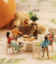 Load image into Gallery viewer, 1:64 Painted Figure Model Miniature Resin Diorama Sand Reunion Dinner Gathering
