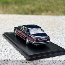 Load image into Gallery viewer, GFCC 1:64 Navy 1998 Silver Seraph Sedan Classic Model Diecast Metal Car
