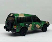 Load image into Gallery viewer, DBGT 1:64 Green Camo Pajero V31 SUV ORV Sports Model Diecast Metal Car New Collection
