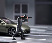 Load image into Gallery viewer, 1:64 Painted Figure Model Miniature Resin Diorama Toy Sand Bandit Ganster Set
