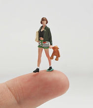 Load image into Gallery viewer, 1:64 Painted Figure Mini Model Miniature Resin Diorama Sand Suit Man Girl Toy New
