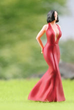 Load image into Gallery viewer, 1:24 Painted Figure Model Miniature Resin Diorama Sand Dinner Dress Lady Beauty
