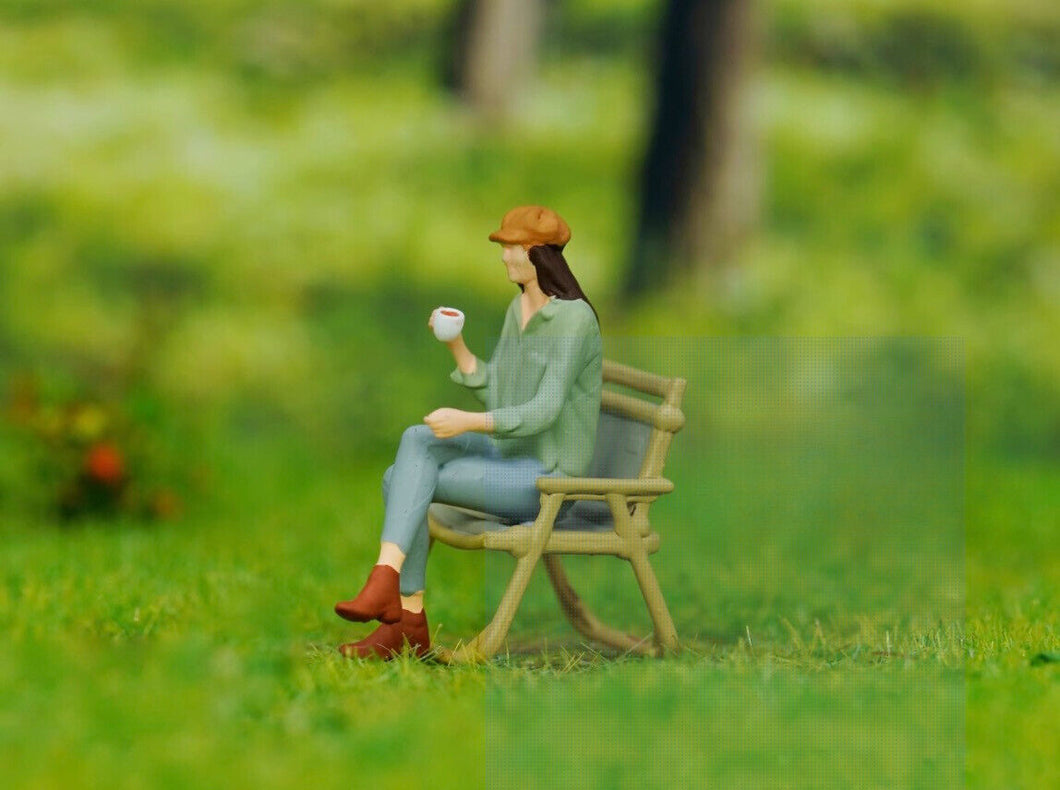 1:64 Painted Figure Model Miniature Resin Diorama Cafe Sitting Pose Lady Man Toy Collection