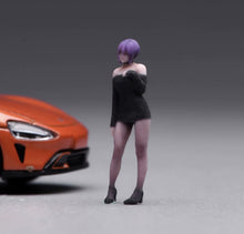 Load image into Gallery viewer, 1:64 Painted Figure Model Miniature Resin Sand Diorama Purple Hair Dress Lady
