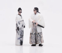 Load image into Gallery viewer, 1:64 Painted Figure Model Miniature Resin Sand Kimono Style Couple Man Woman
