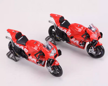 Load image into Gallery viewer, Maisto 1:18 2023 GP GASGAS Tech3 Sports Model Diecast Metal Motorcycle Bike
