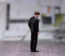 Load image into Gallery viewer, 1:64 Painted Figure Model Miniature Resin Diorama Wedding Couple Bride Groom
