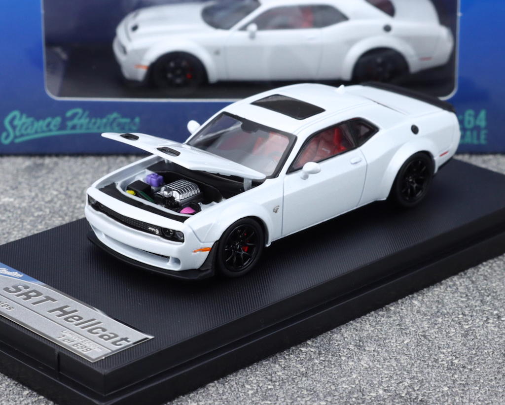 SH 1:64 White Challenger SRT Muscle Hellcat Sport Model Diecast Metal Car New Collection