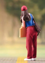 Load image into Gallery viewer, 1:64 Painted Figure Model Miniature Resin Diorama Sand Shopping Pretty Girl Lady
