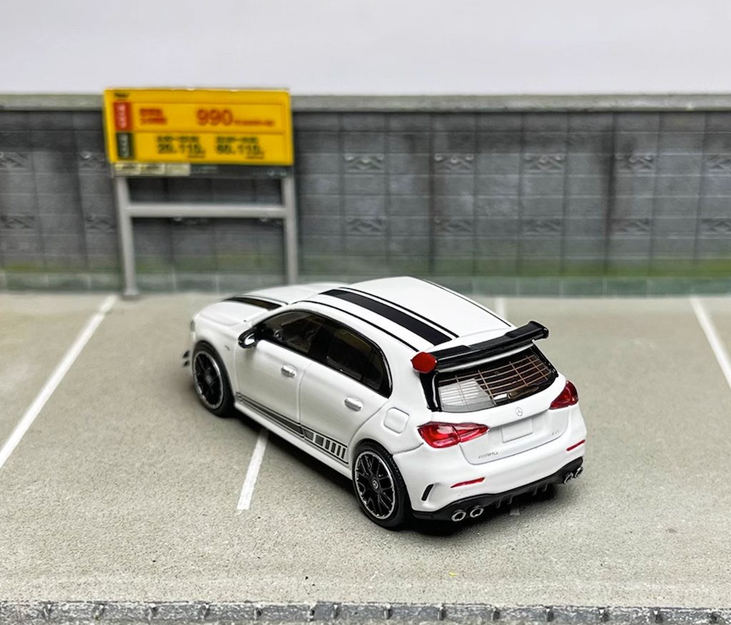 XT 1:64 A45 AMG Hatchback Racing Sports Model Diecast Metal Car