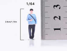 Load image into Gallery viewer, 1:64 Painted Figure Model Miniature Resin Diorama Toy Casual Boy Pink Dress Girl
