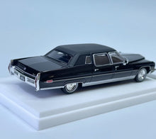 Load image into Gallery viewer, MK 1:64 HEC Black 1972 Fleetwood 75 Luxury Limousine Model Diecast Metal Car
