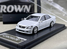 Load image into Gallery viewer, MT 1:64 White Crown S184 12th Sedan Sports Model Diecast Metal Car New Collection
