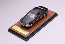 Load image into Gallery viewer, WTX 1:64 1994 Black 600Sel W140 Sedan Classic Model Diecast Metal Car New Collection
