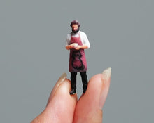 Load image into Gallery viewer, 1:64 Painted Figure Model Miniature Resin Diorama Sand Man With Apron Standing
