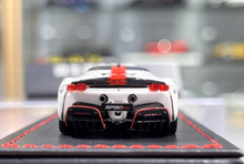 Load image into Gallery viewer, U2 1:64 White Orange SF90 Stradale Hard Top Sports Model Diecast Resin Car New Collection
