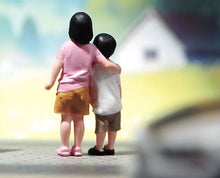 Load image into Gallery viewer, 1:64 Painted Unpainted Figure Model Miniature Resin Diorama Sand Brother Sister
