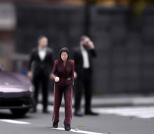 Load image into Gallery viewer, 1:64 Painted Figure Model Miniature Resin Diorama Toy Sand Bodyguard Security BN
