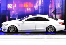 Load image into Gallery viewer, MJ 1:64 HEC White CLS 63 VIP Sedan Sports Model Diecast Metal Car New Collection
