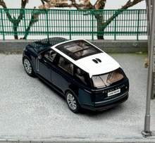Load image into Gallery viewer, LCD 1:64 Green 2022 Range Rover Luxury SUV Sports Model Diecast Metal Car New Collection
