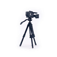 Load image into Gallery viewer, 1:64 Painted Figure Mini Model Miniature Resin Diorama Sand Toy Camera Equipment
