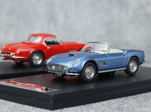 Load image into Gallery viewer, GFCC 1:64 Ice Blue 1960 250GT California SWB Classic Model Diecast Metal Car
