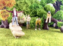 Load image into Gallery viewer, 1:64 Painted Figure Model Miniature Resin Diorama Sand Camping Outdoor Hiking B
