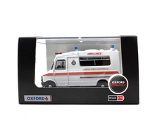 Load image into Gallery viewer, 1:76 Bedford CF Hanlon London Ambulance Model Diecast Metal Car Box New Collection
