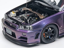 Load image into Gallery viewer, MH 1:18 Purple Skyling GTR R34 Nismo RB26DETT Engine Model Diecast Metal Car

