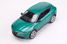 Load image into Gallery viewer, Bburago 1:24 Alfa Romeo Tonale SUV Sports Model Diecast Metal Car New Collection
