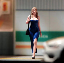 Load image into Gallery viewer, 1:64 Painted Figure Model Miniature Resin Diorama Sand Lady Sexy Girl Walking Collection
