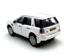 Load image into Gallery viewer, OXFORD 1:76 White Freelander Discovery City SUV Sports Model Diecast Metal Car New
