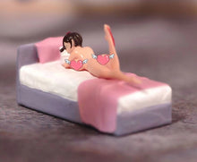 Load image into Gallery viewer, 1:64 Painted Figure Model Miniature Resin Diorama Sand Host Man Kol Anchor Toy Collection
