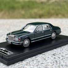 Load image into Gallery viewer, GFCC 1:64 Green 1998 Silver Seraph Sedan Classic Model Diecast Metal Car
