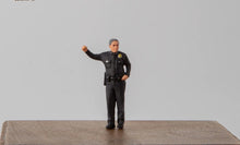 Load image into Gallery viewer, 1:64 Painted Figure Model Miniature Resin Diorama Sand Policeman Police Traffic
