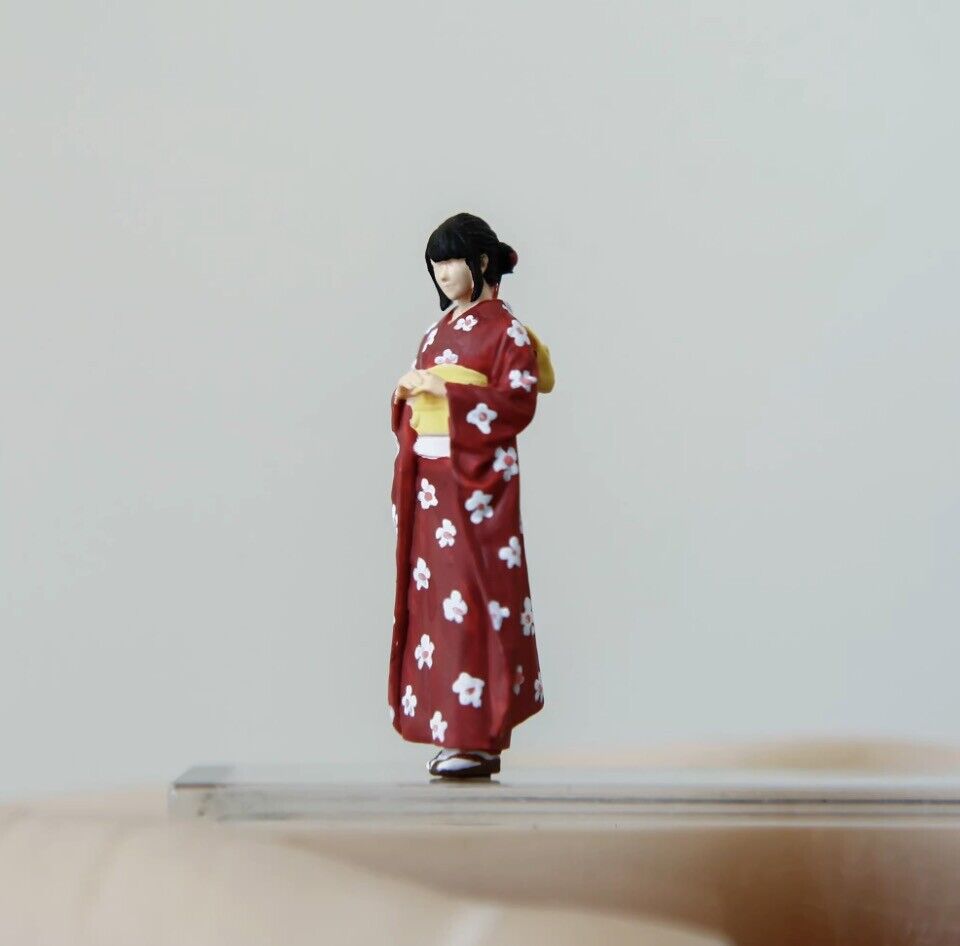 1:64 Painted Figure Model Miniature Resin Diorama Sand Japanese Girl Lady Kimono