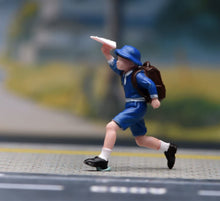 Load image into Gallery viewer, 1:64 Painted Figure Model Miniature Resin Diorama Scene Sand Boy Flies A Plane
