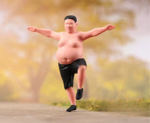 Load image into Gallery viewer, 1:24 Painted Figure Model Miniature Resin Diorama  Sand Fat Man Excercising
