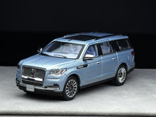 Load image into Gallery viewer, WTX 1:64 Blue Navigator L Full Sized SUV Sports Model Diecast Metal Car New Collection
