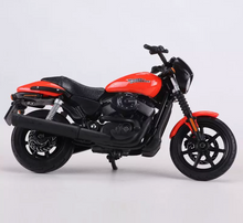 Load image into Gallery viewer, Maisto 1:18 Orange 2015 Harley Street 750 Motorcycle Bike Sport Model Diecast
