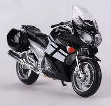 Load image into Gallery viewer, Maisto 1:18 Black FJR 1300 Motorcycle Bike Sports Model Diecast ABS New Collection
