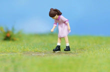 Load image into Gallery viewer, 1:64 Painted Figure Model Miniature Resin Diorama Sand Pet Walk Dog Puppy Toy
