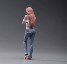 Load image into Gallery viewer, 1:24 Painted Figure Model Miniature Resin Diorama Off Shoulder Top Lady Woman B
